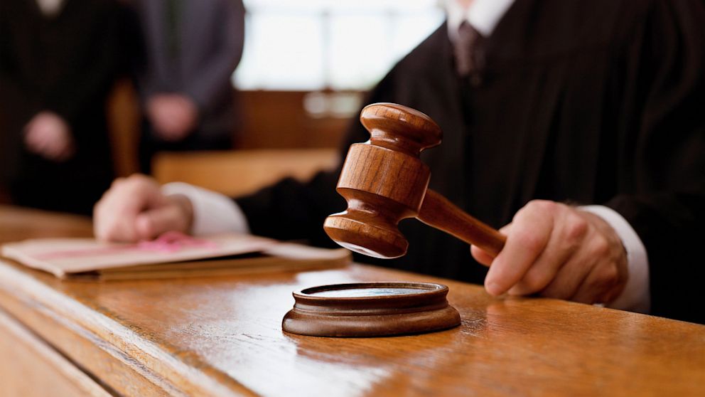 Суд не обрав запобіжний захід офіцеру, який подарував гранати помічнику Залужного