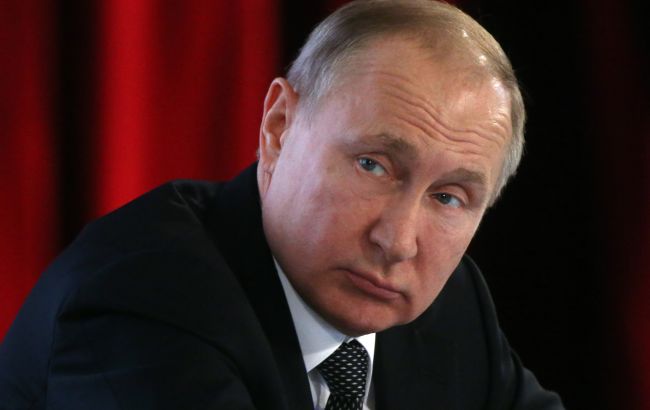 Путін казочкою про НАТО пояснив, навіщо стягнув війська до кордону з Україною