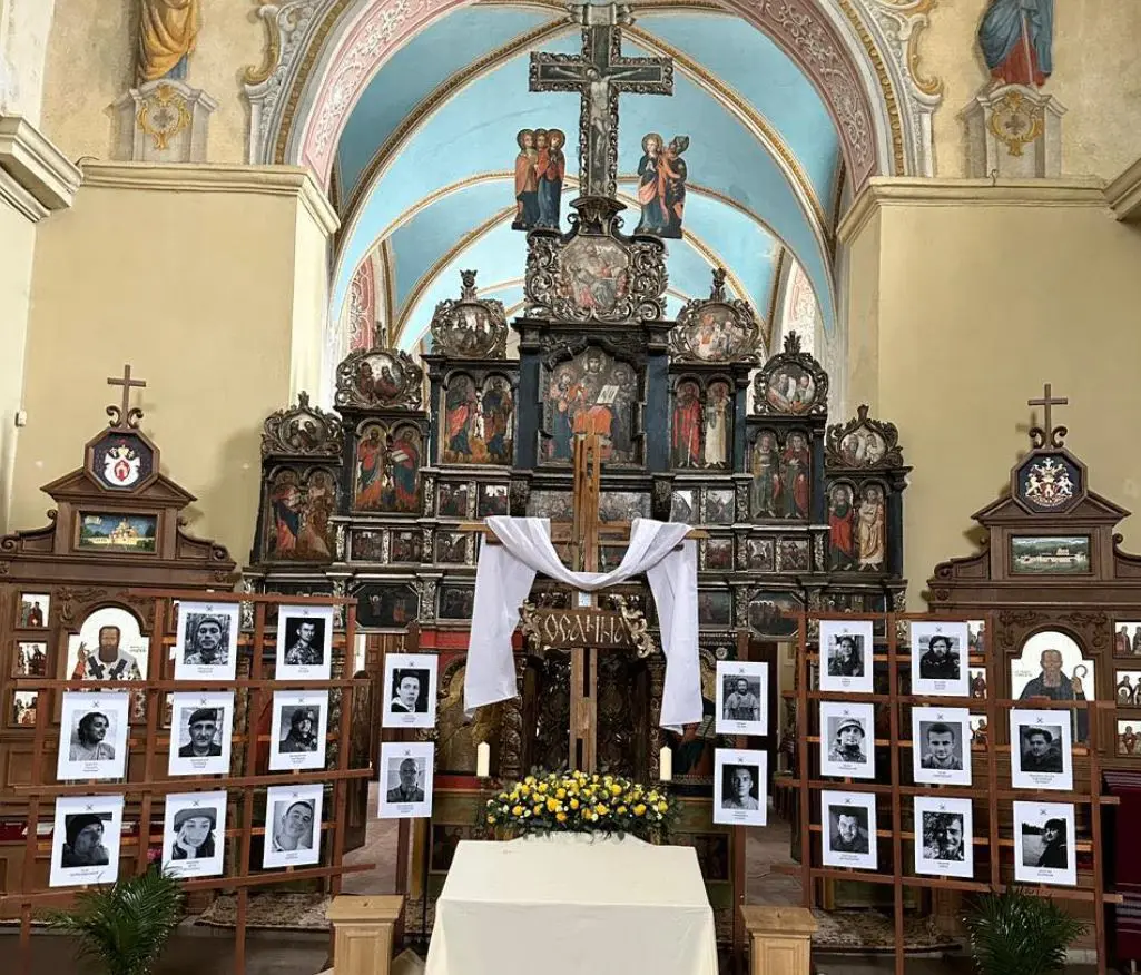 У львівському храмі представили особливу Плащаницю