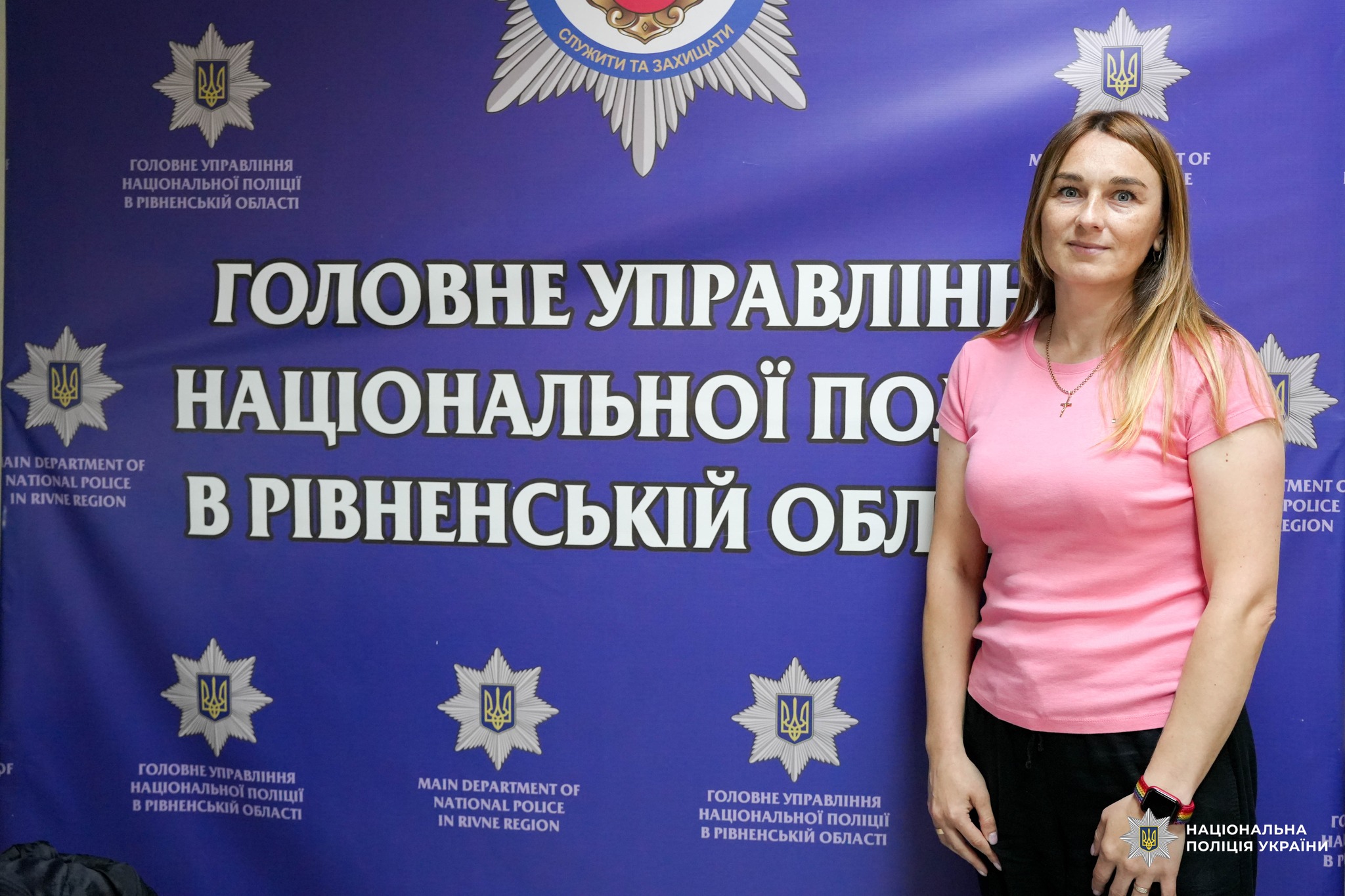 На Рівненщині операторка поліції врятувала чоловіка від самогубства