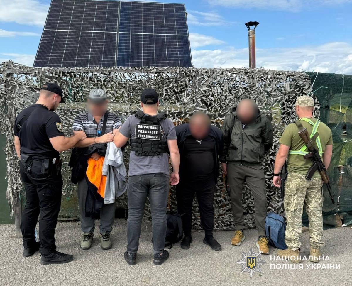 «5 тисяч доларів за втечу»: на Закарпатті спіймали львів’янина, який переправляв військовозобов’язаних за кордон