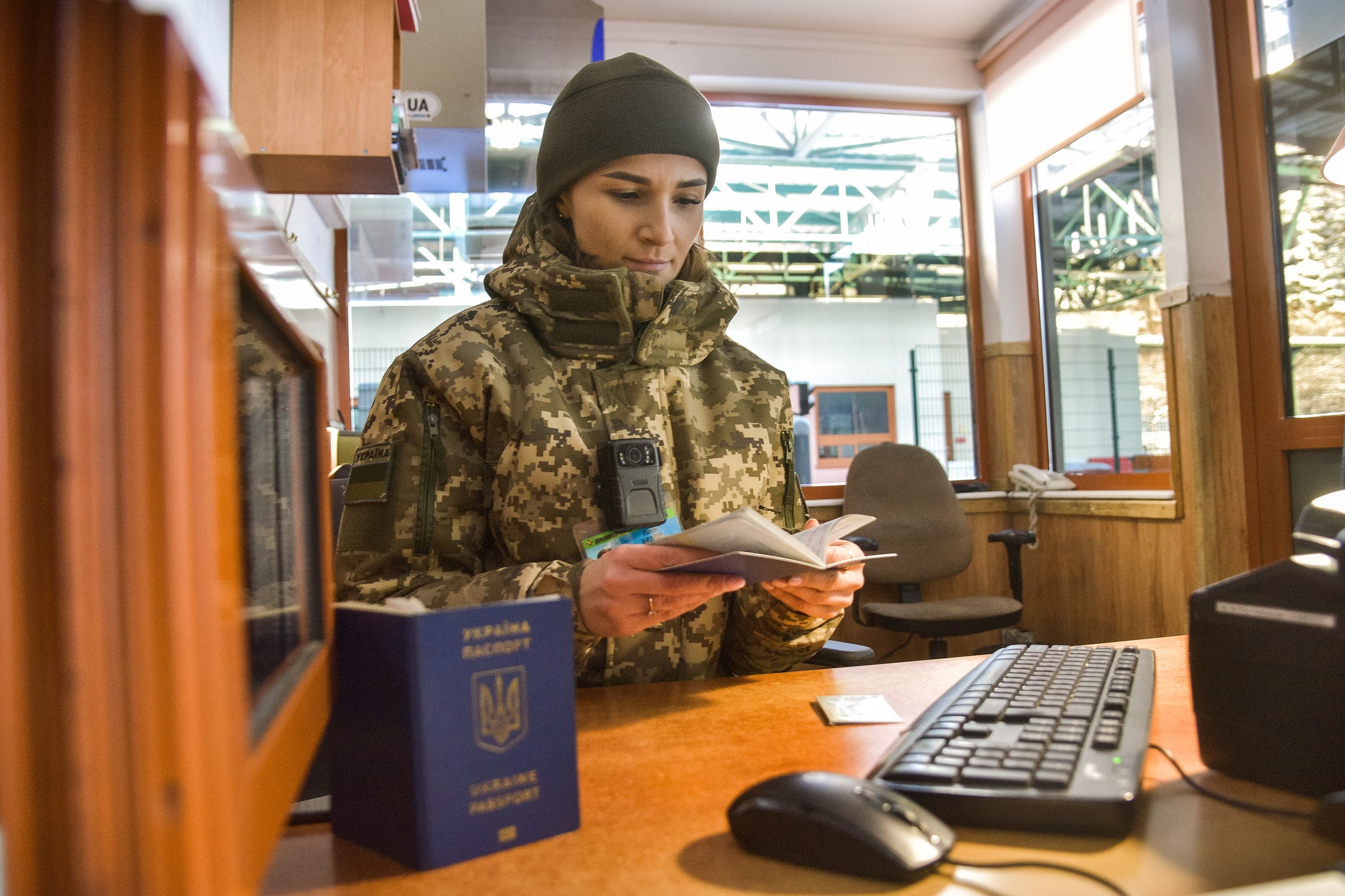 На Львівщині затримали 11 чоловіків, які намагались незаконно виїхати за кордон