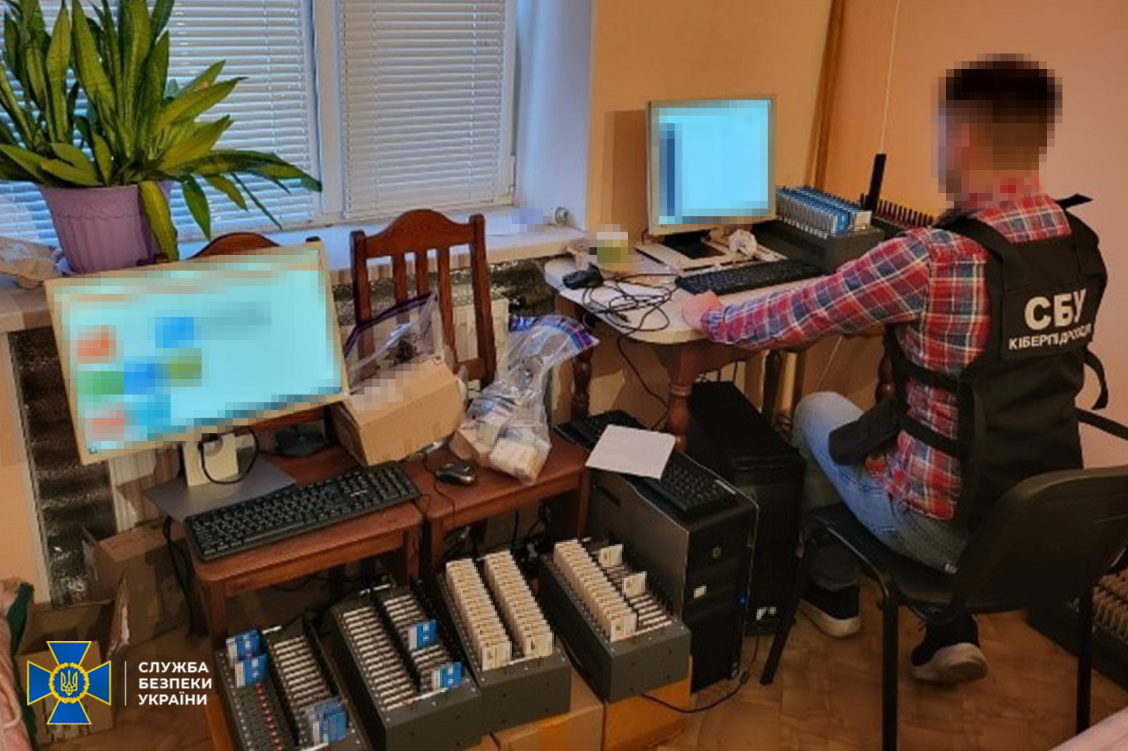 Айтівці на Полтавщині та Закарпатті продавали росіянам фейкові акаунти для інформаційних диверсій