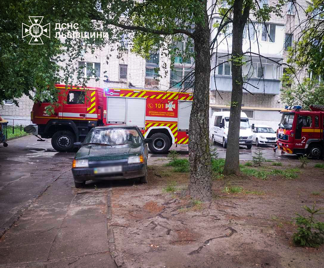 У Львові чоловік ледь не згорів через пральну машинку
