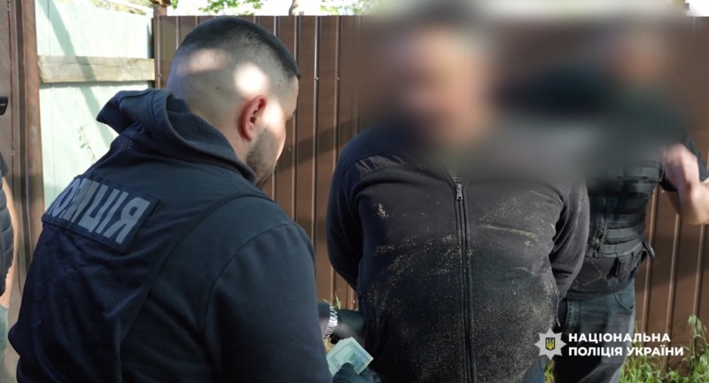 На Одещині на хабарі спіймали працівника ТЦК