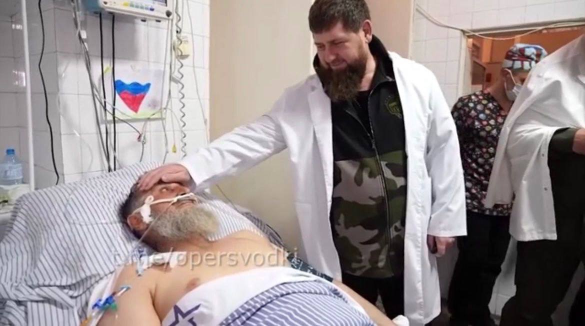 Усе для тіктоку. Кадировці відзначилися "штурмом" порожнього будинку в Маріуполі