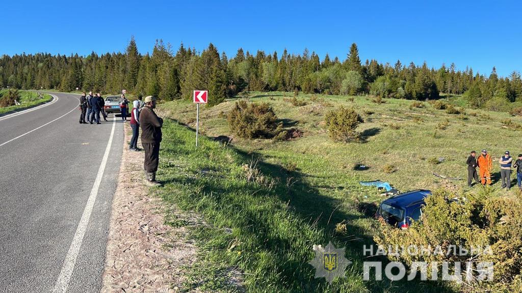 Біля Винників загинув чоловік, який переходив дорогу, а на Самбірщині - водій авто
