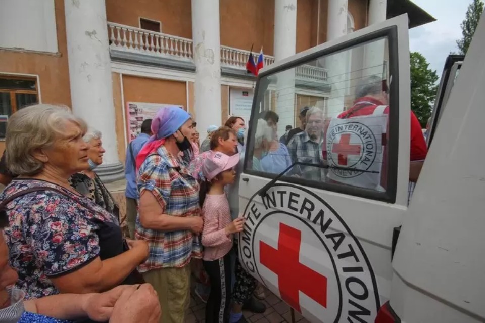 Ситуація погіршилася. Керівник місії Червоного Хреста відвідала окупований Донецьк