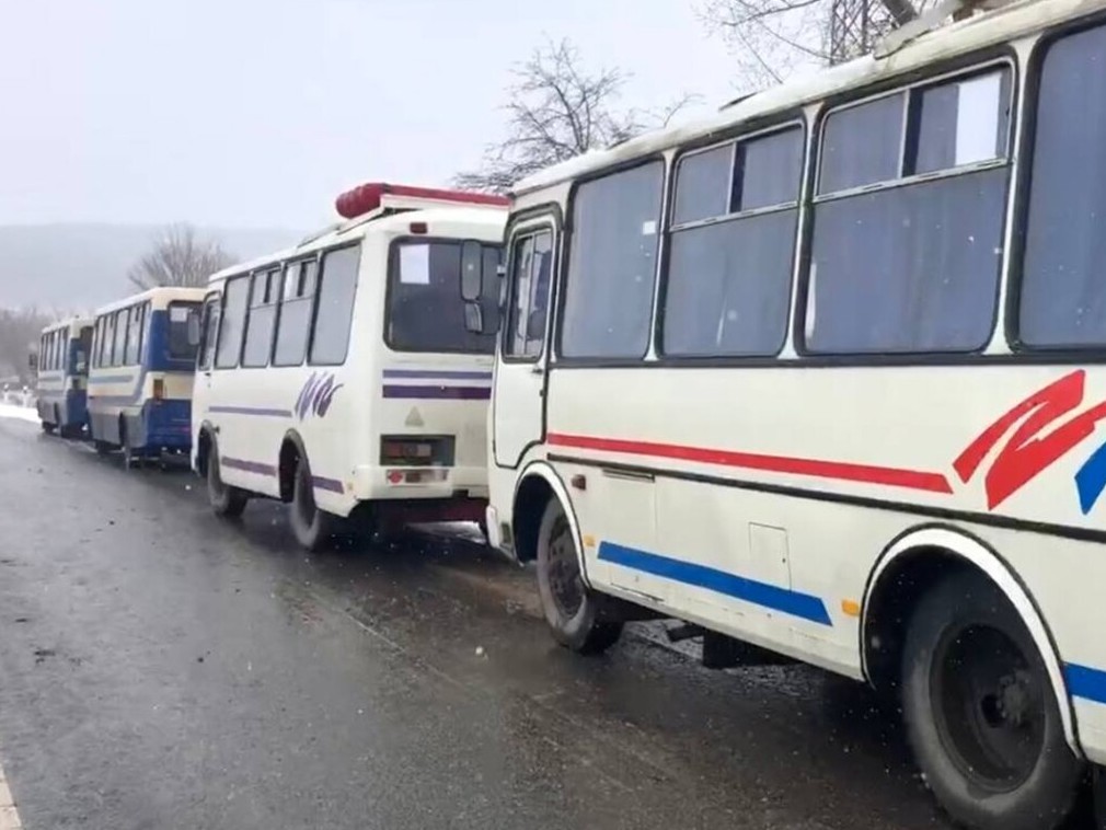 З Ізюма під обстріли окупантів вдалося евакуювати близько 250 людей