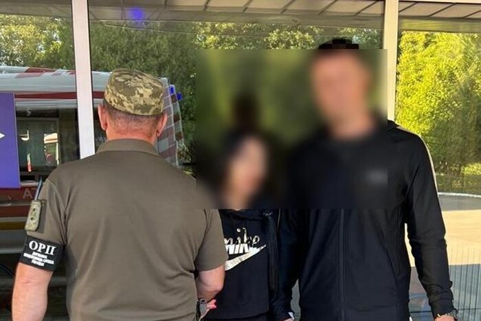 Ухилянт із двома дружинами: на Львівщині прикордонники викрили два псевдоподружжя