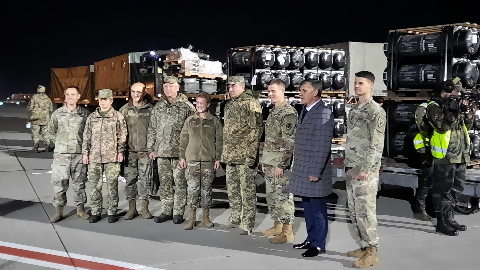 Ракетні комплекси «Джавелін» та боєприпаси: Україна отримала військову допомогу від США