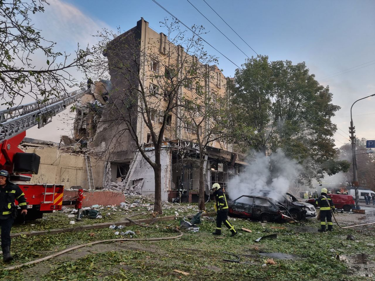 Росіяни вдарили ракетами по Україні: деталі нічної атаки по Києву, Харкову, Черкасах і заходу (оновлено від 07:14)