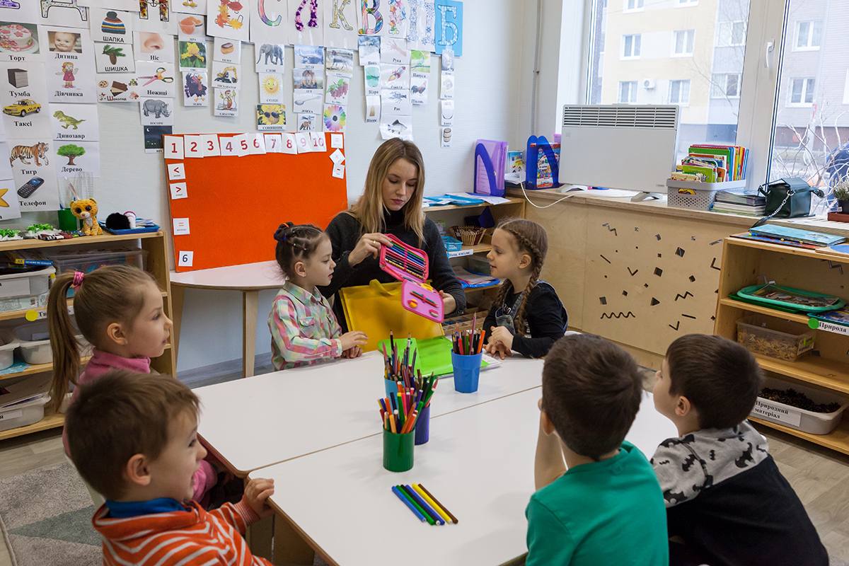 З 2027 року четвертокласники обов'язково складатимуть ЗНО