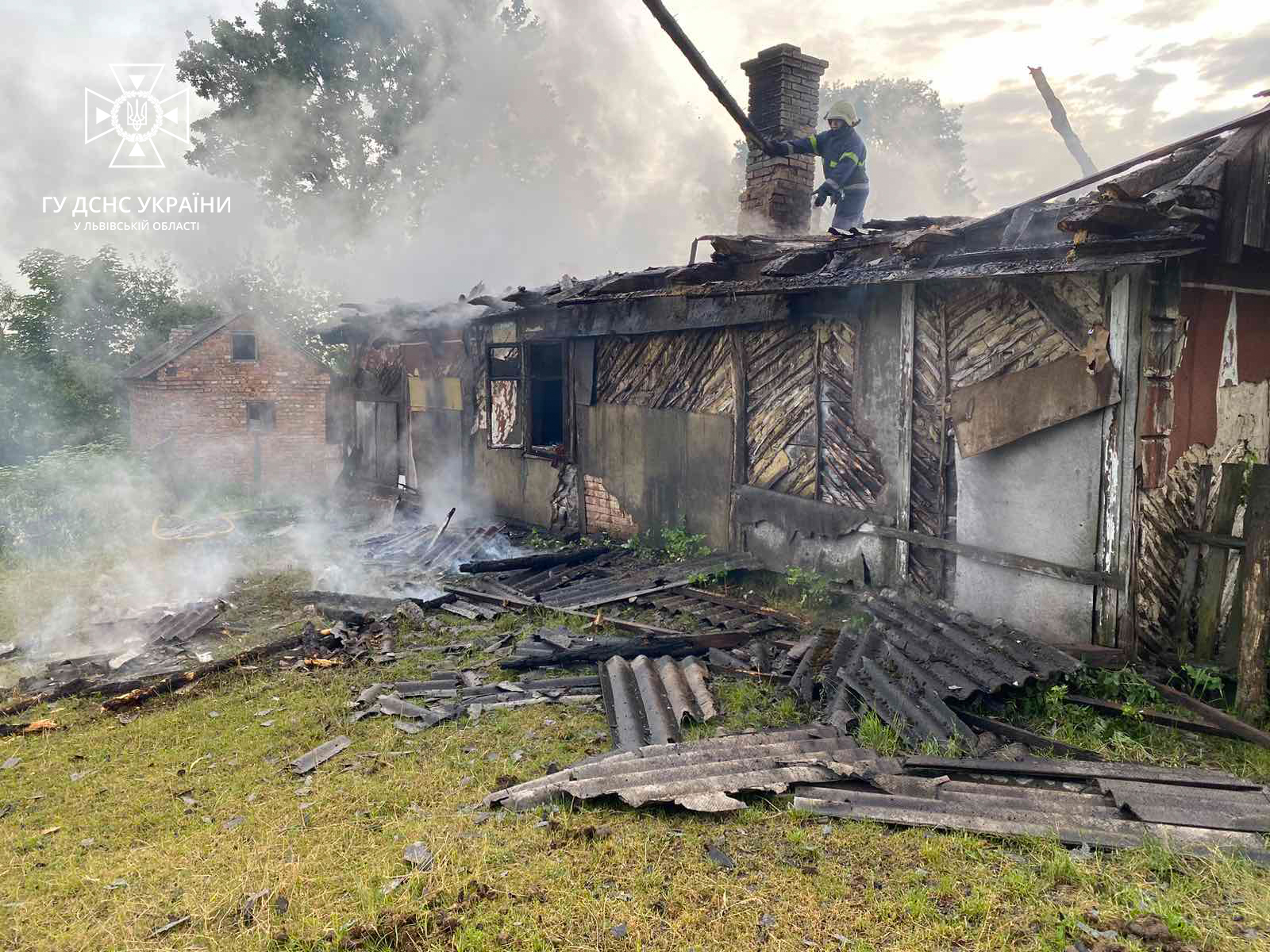 На Львівщині вщент згорів житловий будинок. Загинув чоловік
