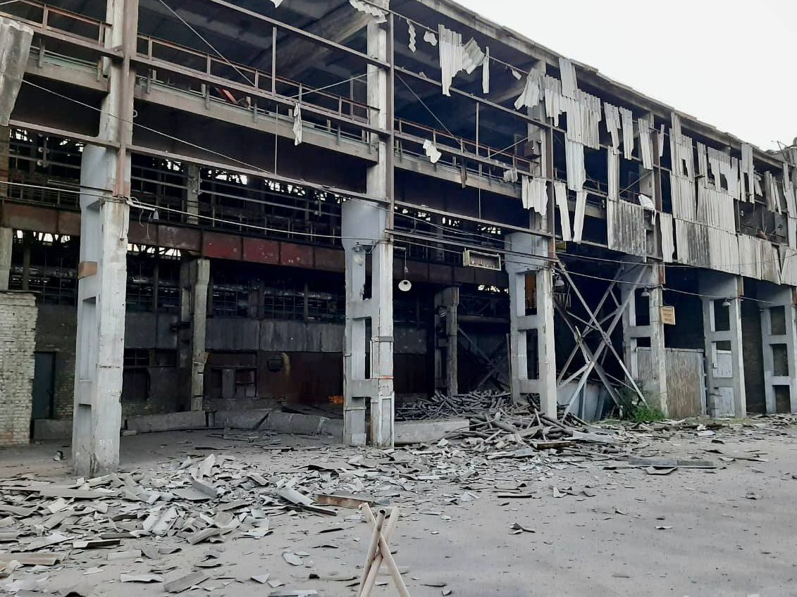 Нічний обстріл Дніпропетровщини: у місто Нікополь прилетіли 120 ворожих снарядів, є постраждалий