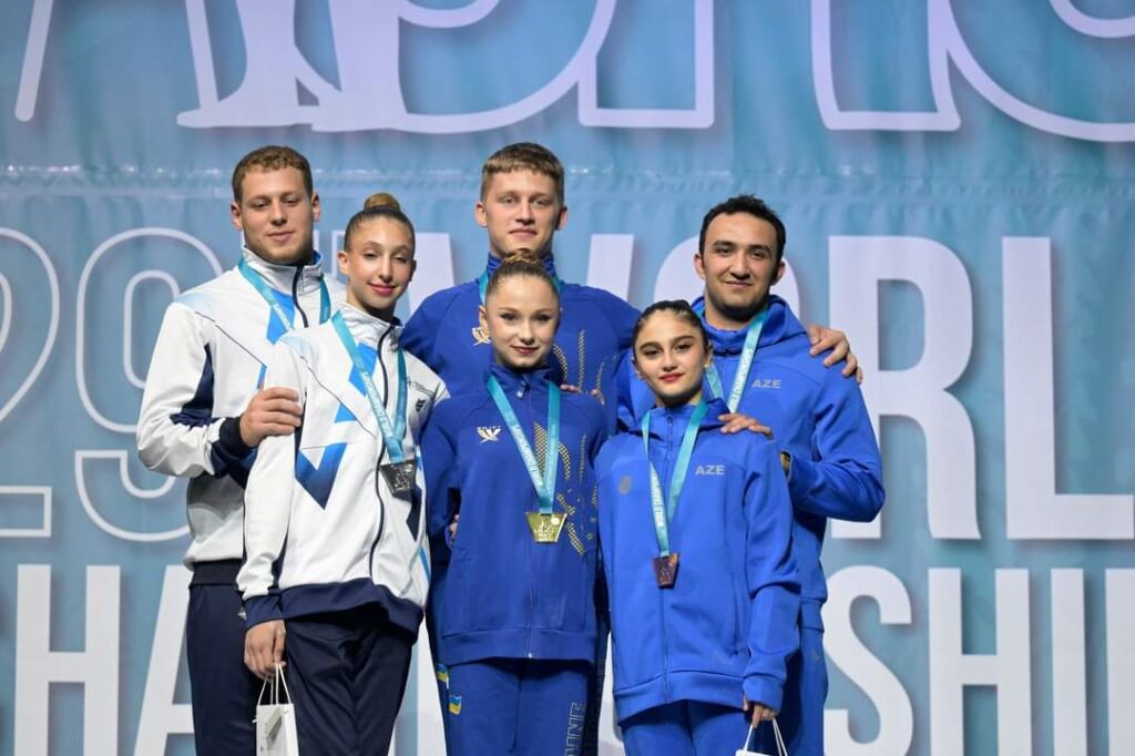 Пара акробатів з Дрогобича здобули «золото» на Чемпіонаті світу