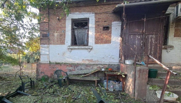 Росіяни вдарили по Нікопольщині з важкої артилерії: що відомо