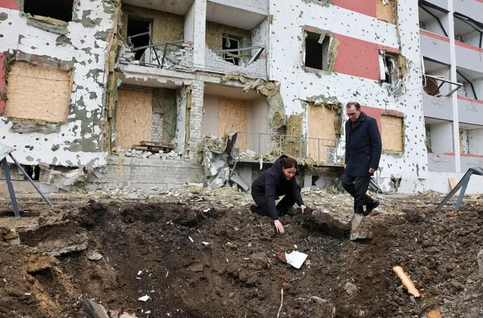 Норвезькі міністри потрапили під російський обстріл у Харкові (фото)