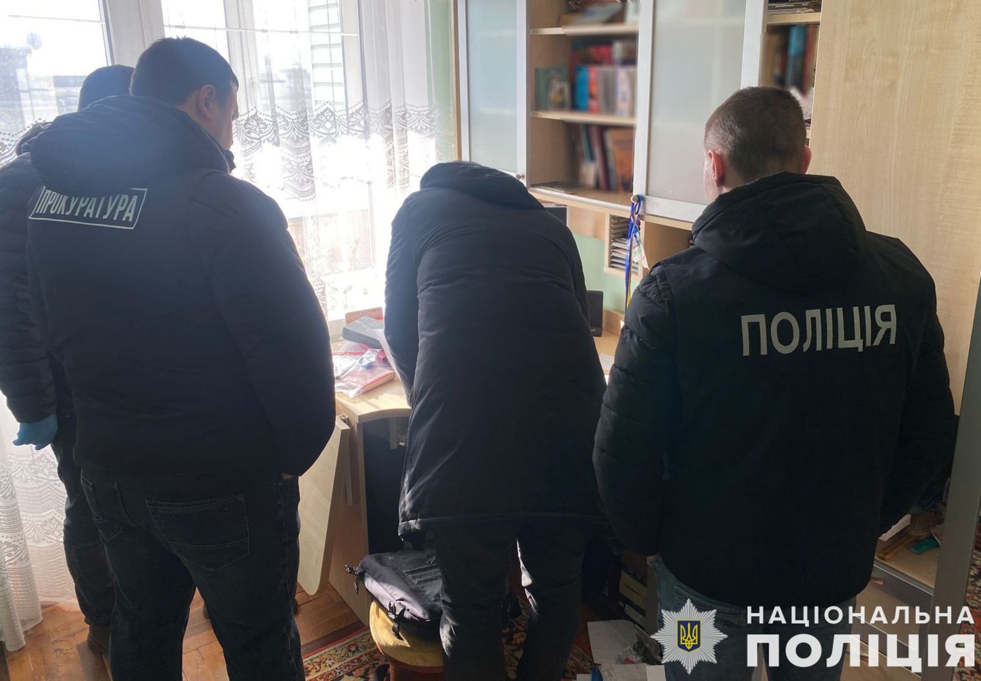 2 тисячі доларів за "відстрочку від мобілізації": на Дрогобиччині травматолог вимагав хабар