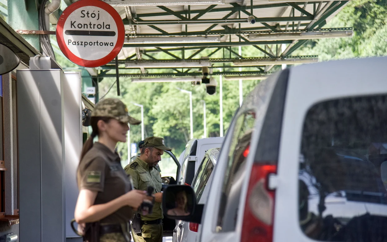 Екстрадиція ухилянтів: чи повертатиме Польща чоловіків-утікачів в Україну