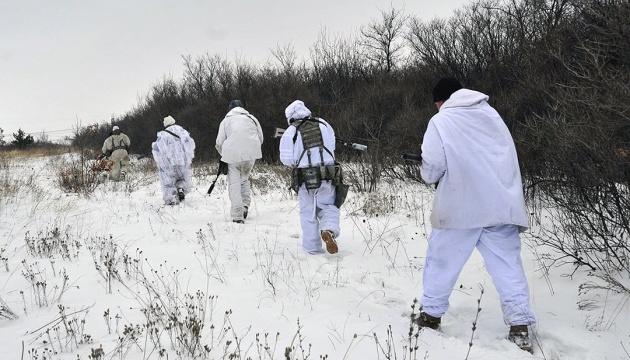 Від початку доби російські бойовики двічі обстрілювали українські позиції в зоні ООС