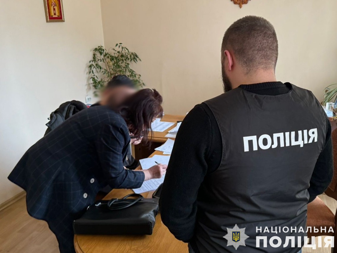 На Львівщині заступниця директора лікарні та підрядник нажилися на ремонті ліфтів на майже 700 тисяч грн