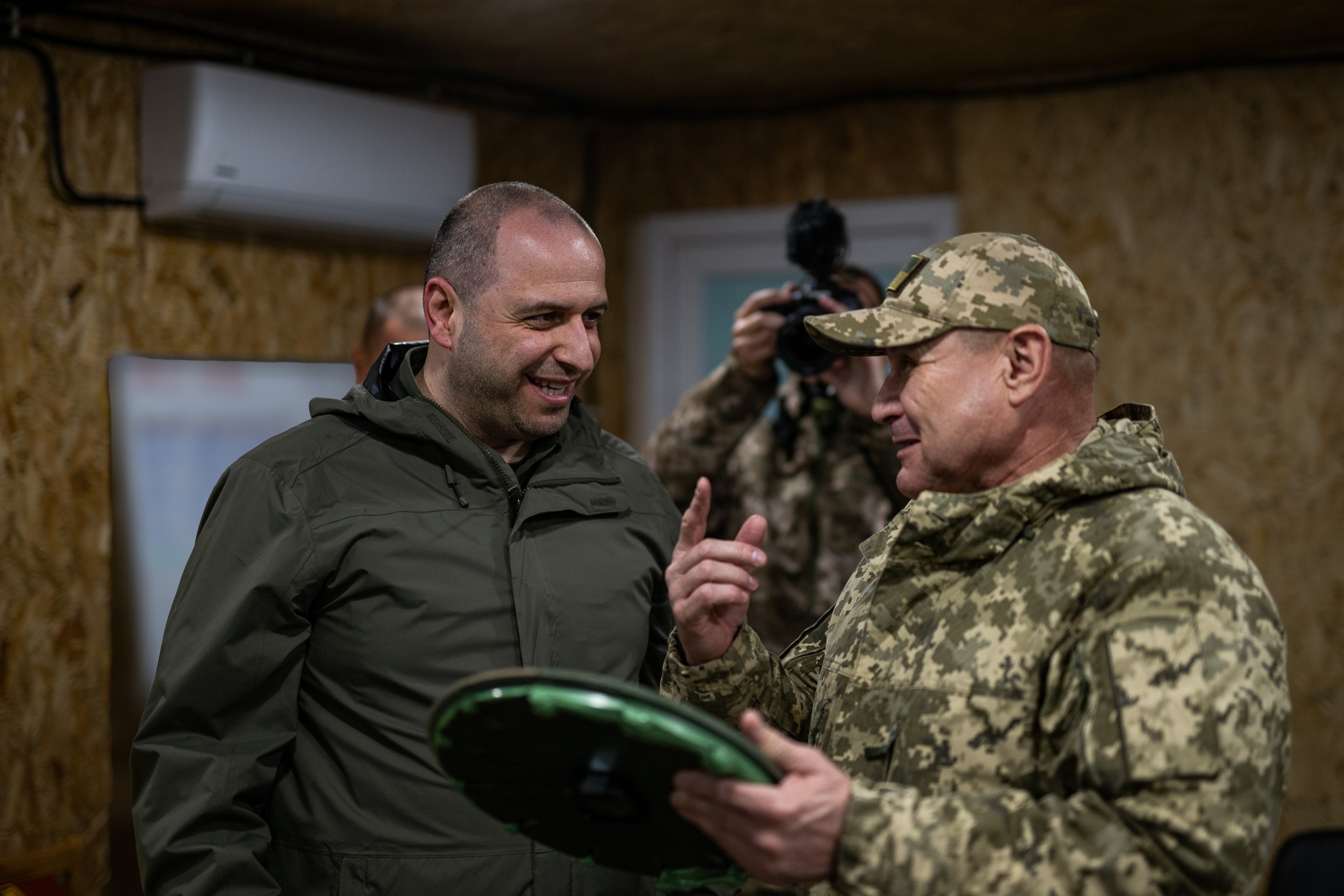 Міністр Умєров відвідав українських воїнів на передовій