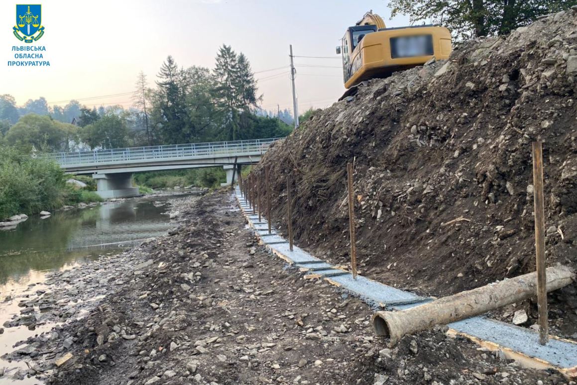 На Львівщині депутата підозрюють у незаконному заволодінні землею біля річки