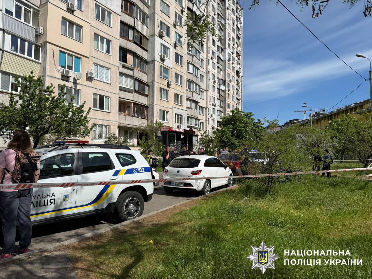 У Києві чоловік загинув після падіння з 11-го поверху