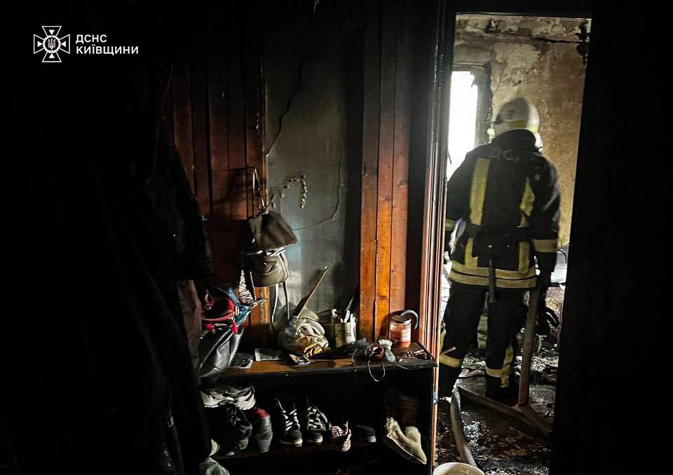 В пожежі на Київщині згоріла жінка