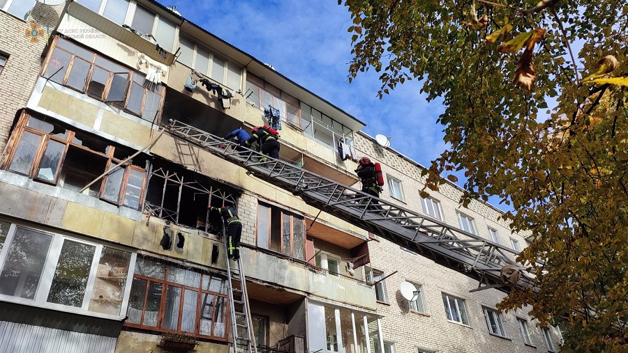 На Львівщині чоловік підірвав газовий балон у багатоповерхівці