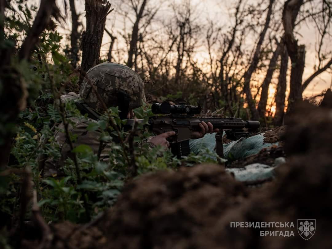 Російська армія за добу втратила 890 окупантів, 13 танків та 40 артсистем