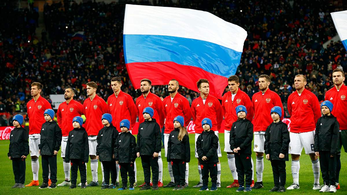ФІФА позбавила збірну Росії назви, гімну і прапора. Футбольний світ вимагає більшого