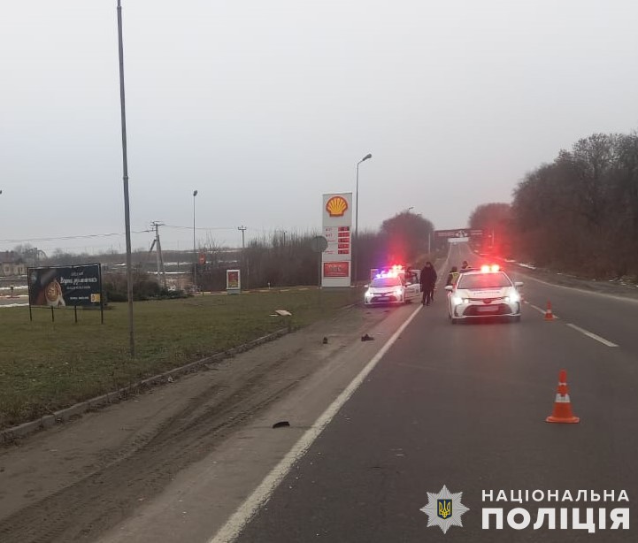 На Львівщині поліцейські встановили водіїв, які вчинили смертельні наїзди на пішоходів та втекли з місця події