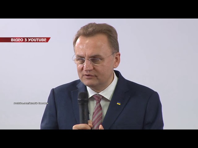 Садовий заявив, що знімає свою кандидатуру на користь Гриценка