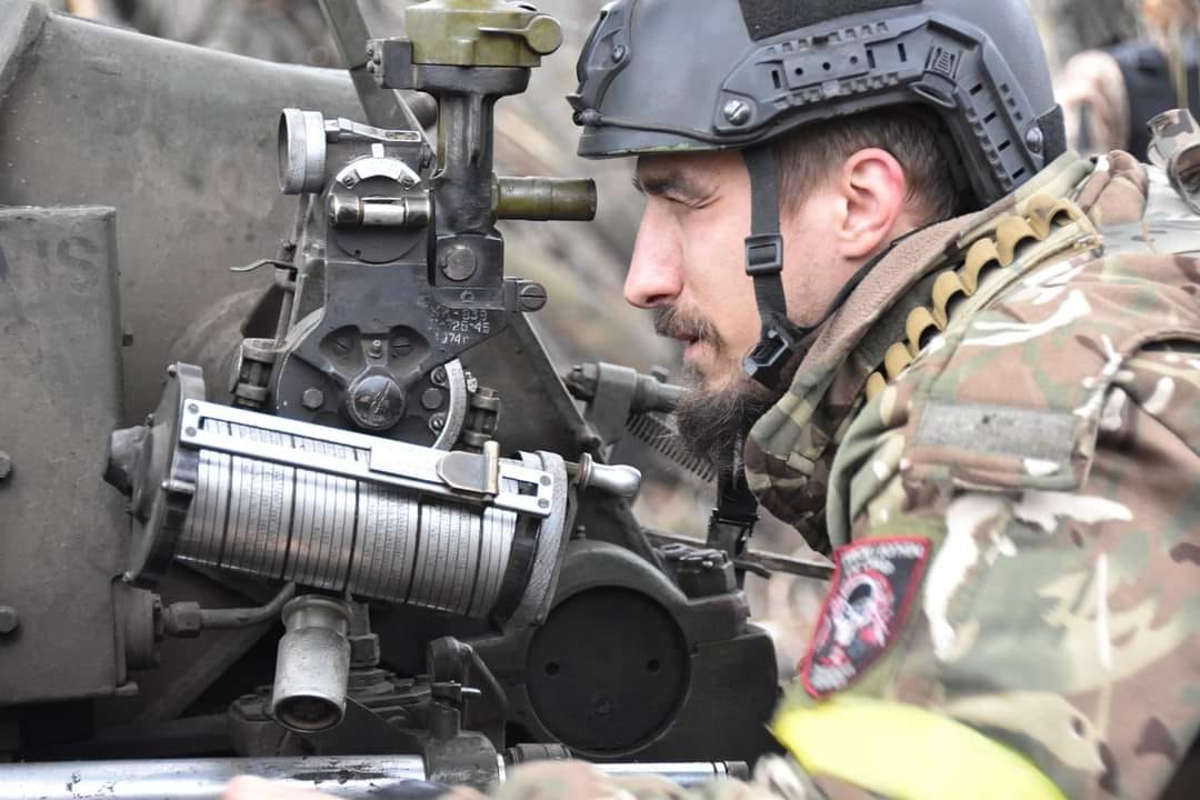 Українські авіація та артилерія нанесли удари по російських ЗРК і складах, - Генштаб