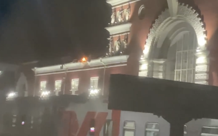 Атака дронів на Росію. У Курську – вибух на вокзалі, біля Москви закрили аеропорти