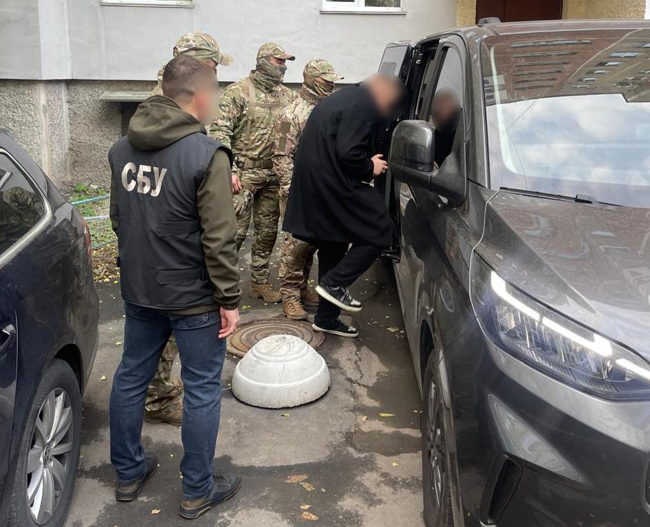 У Вінниці затримано керівника інфорагенства якого підозрюють у перешкоджанні діяльності ЗСУ та шахрайстві