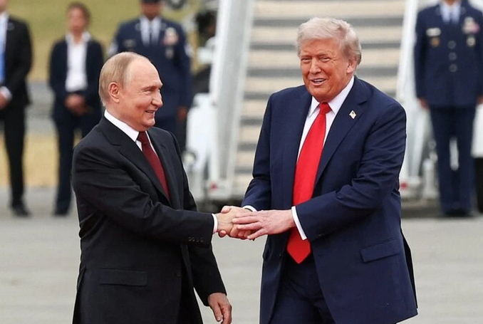 Трамп каже, що путін попросив його закінчити війну в Україні