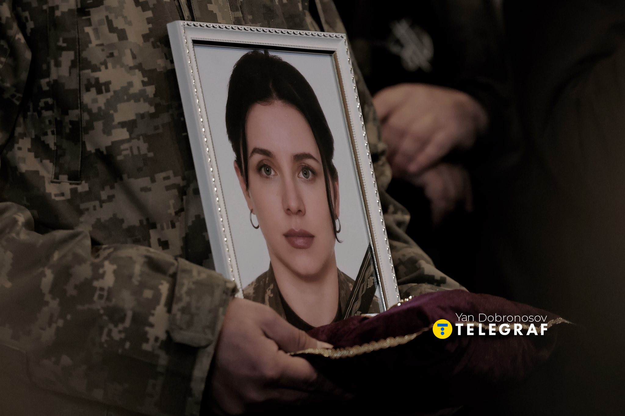 У Києві попрощалися з офіцеркою 10-ої ОГШБ Вікторією Бобровською (Квіткою): ФОТОРЕПОРТАЖ