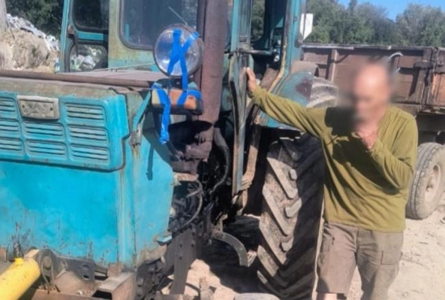 На Рівненщині п'яний тракторист скоїв аварію і втік