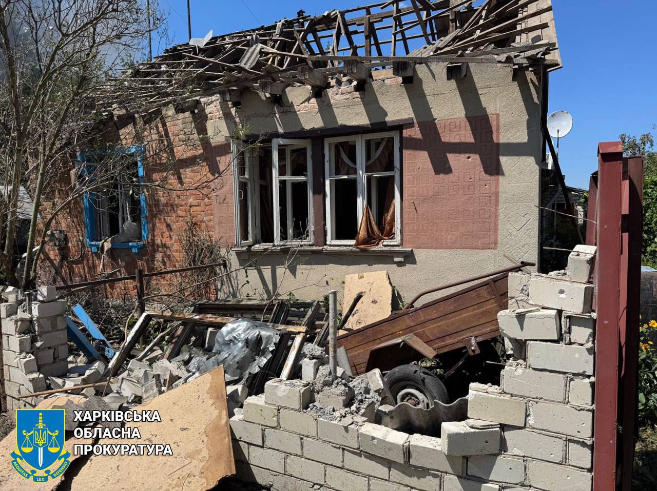 РФ атакувала Златопіль на Харківщині: загинула жінка, серед поранених 13-річна дівчина (фото)