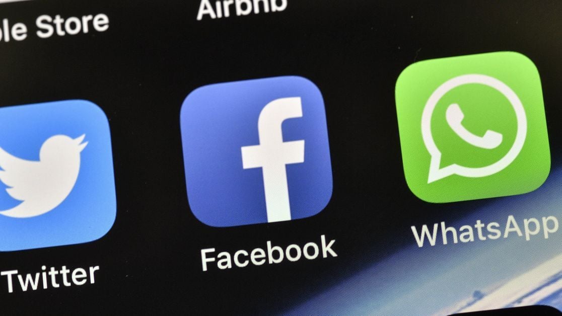 Користувачі Facebook, Instagram та WhatsApp масово повідомляють про збої у роботі: що сталося