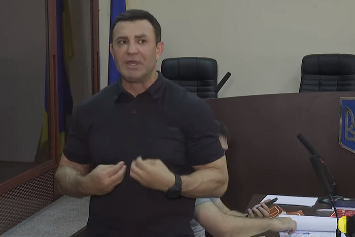 Мені немає за що жити: Тищенко просив слідчих залишити йому знайдені гроші під час обшуку