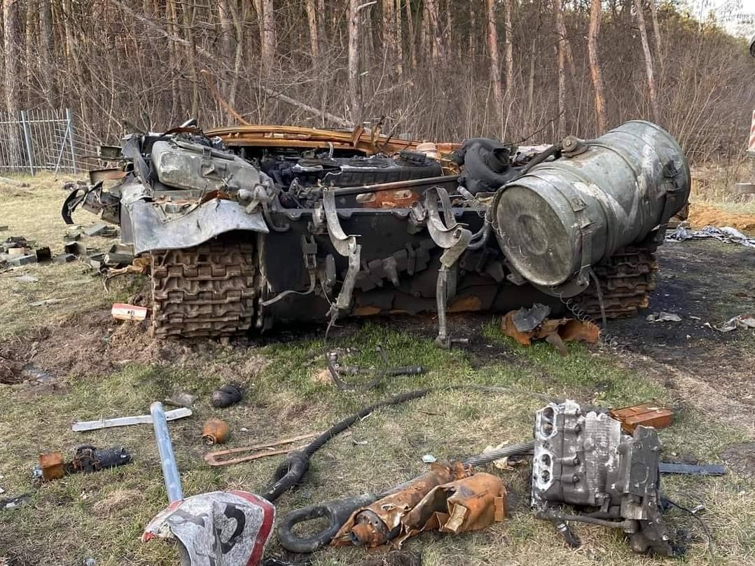 Майже 18,9 тисяч окупантів та 698 танків. Оновлені втрати ворога