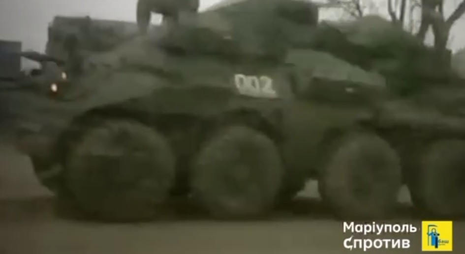 Окупанти перекидають техніку та військових у Мелітополь