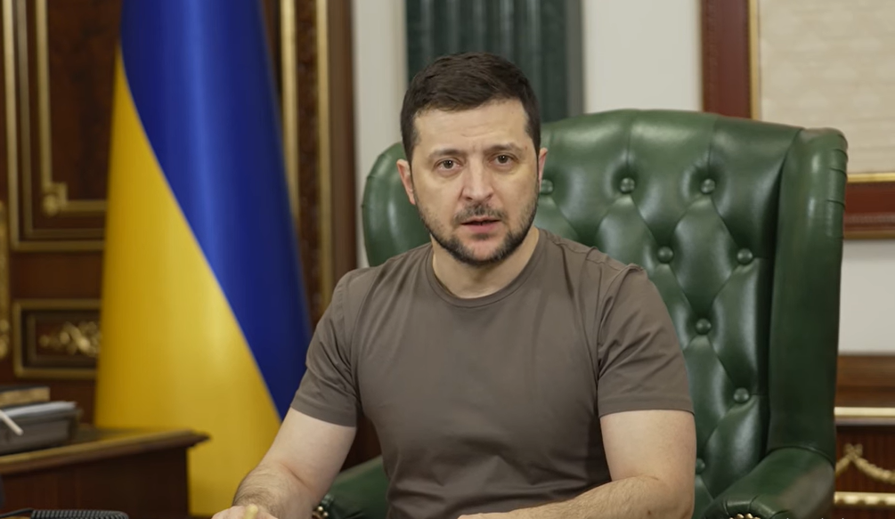 «Ми даємо вам шанс вижити». Зеленський звернувся до російських окупантів