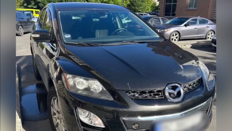 У Львові патрульні розшукали 20-річного водія Mazda, який збив жінку з немовлям і втік