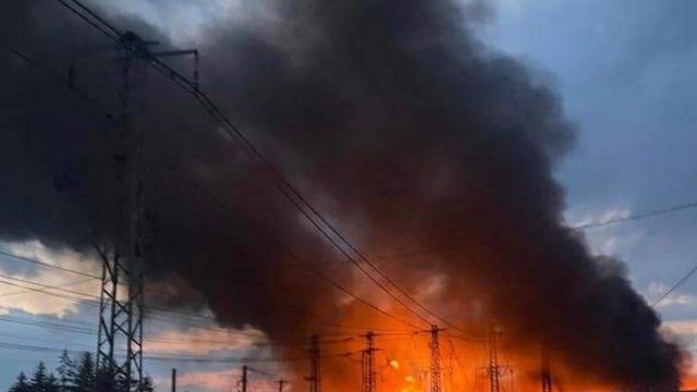 На Закарпатті запрацювала підстанція, яку вчора розбомбили російські варвари
