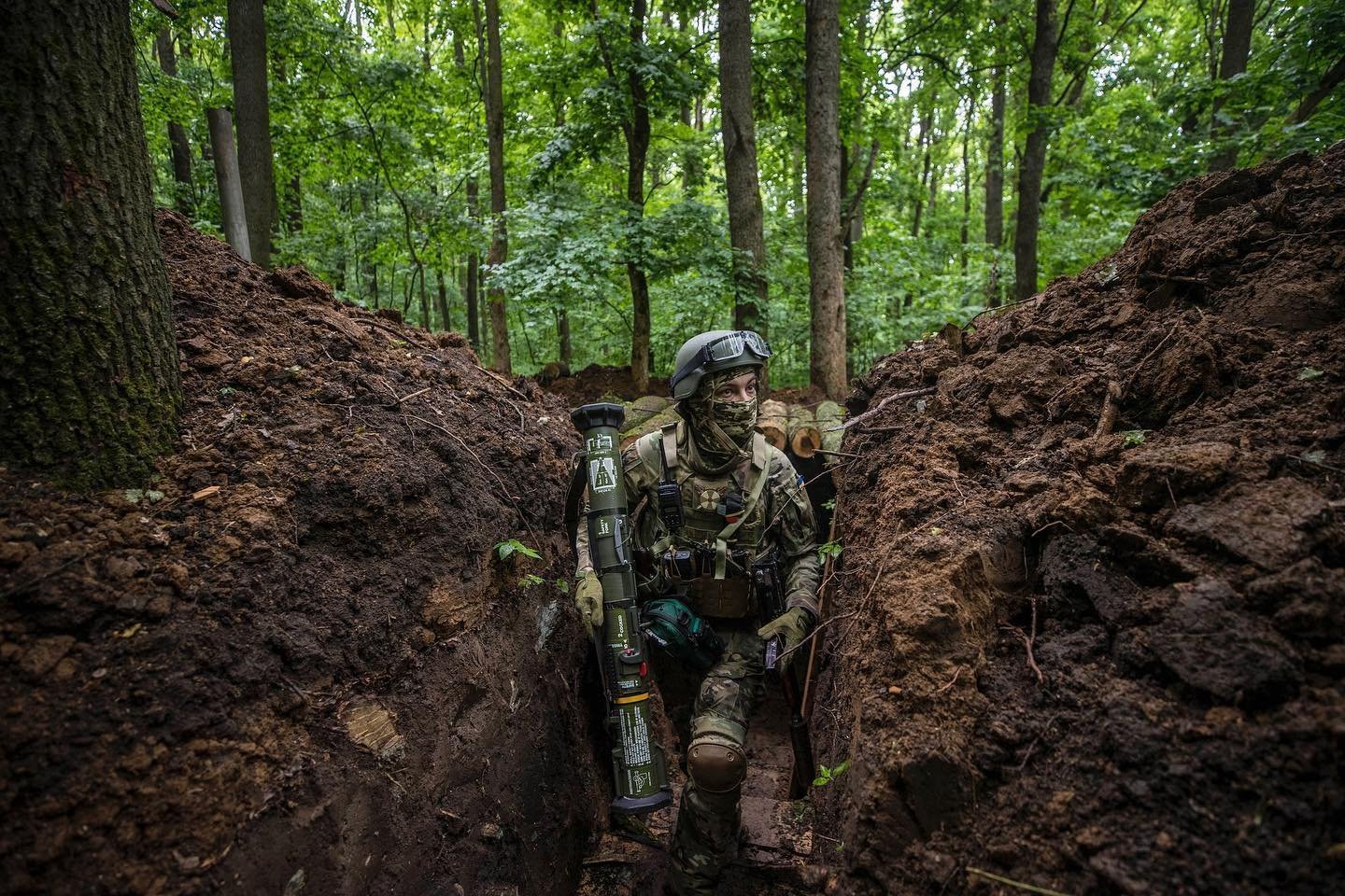 Окупанти масовано обстрілюють українські позиції. Оперативна інформація Генштабу ЗСУ